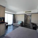 Marla Hotel Esmirna