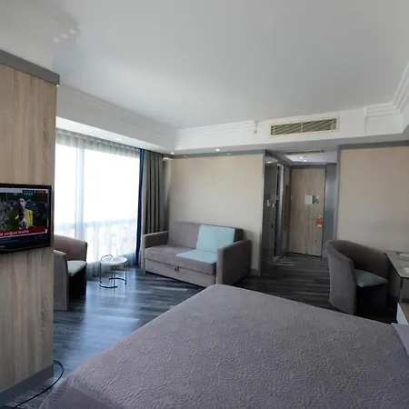 Marla Hotel Esmirna